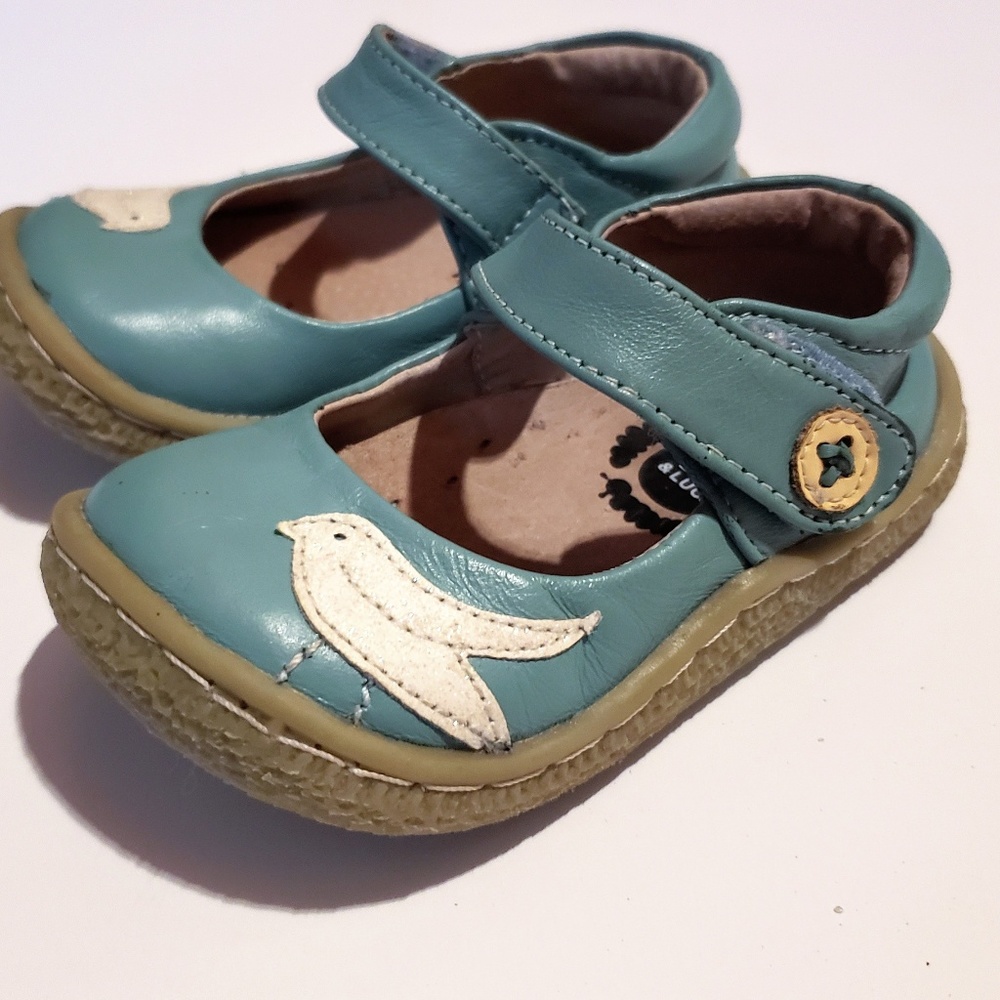 Livie and Luca size 5 shoes
